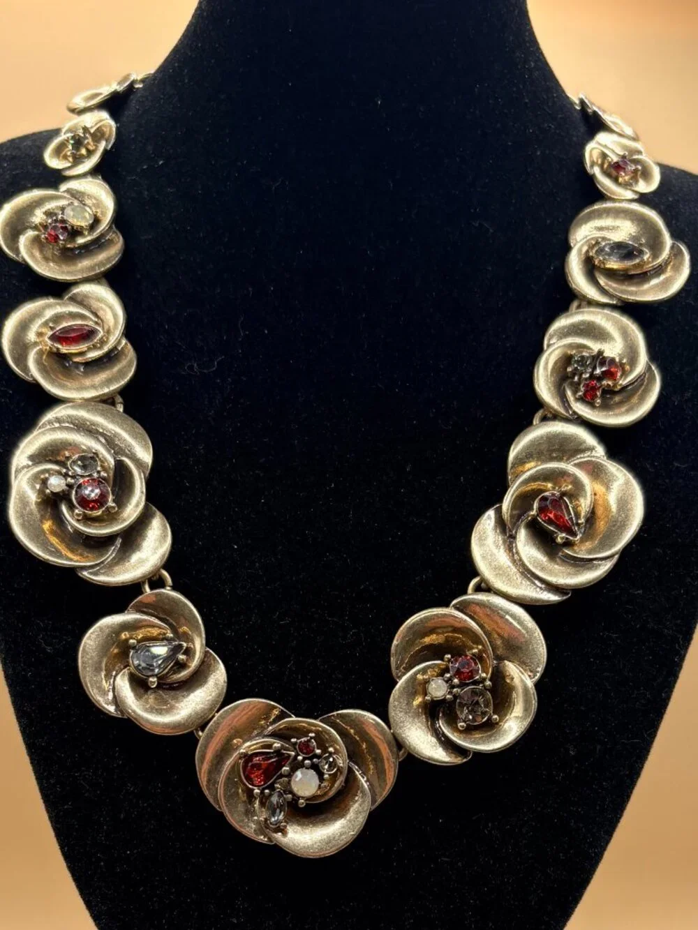 WHBM White House Black Market Floral Rose Rhinestone Statement Necklace